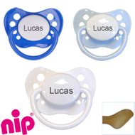 Pakke med 3 stk. Nip sutter med navn (1 Hvid, 1 Bl� ig 1 Lysebl�) Anatomiske Latex 0-6 md.